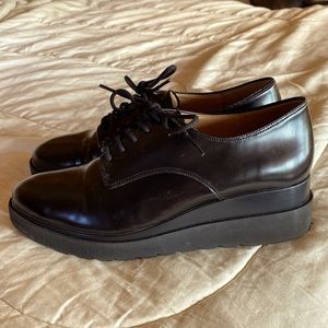 Naturalizer Black Leather Upper Wedge Shoe. Size 8 1/2.